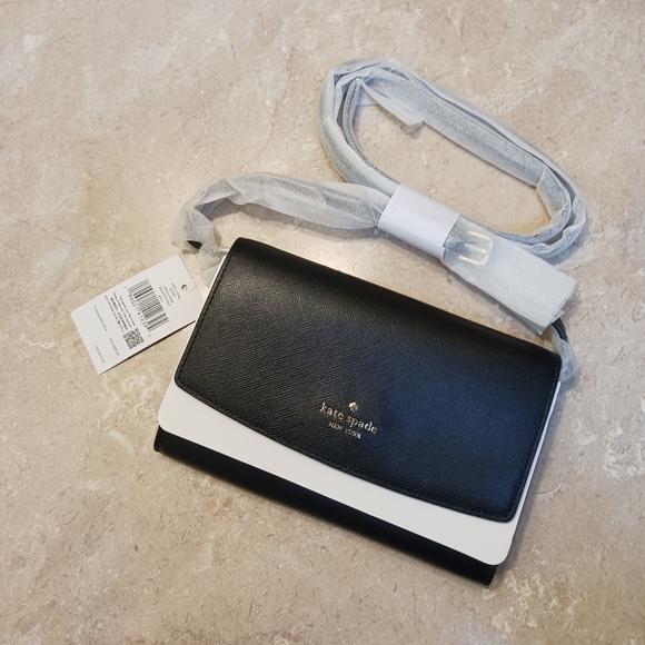 SALE 💖 Kate Spade Elegant Black and White Crossbody Bag - Picture 1 of 2